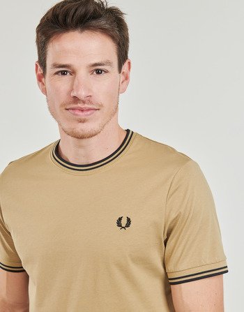 Fred Perry TWIN TIPPED T-SHIRT 