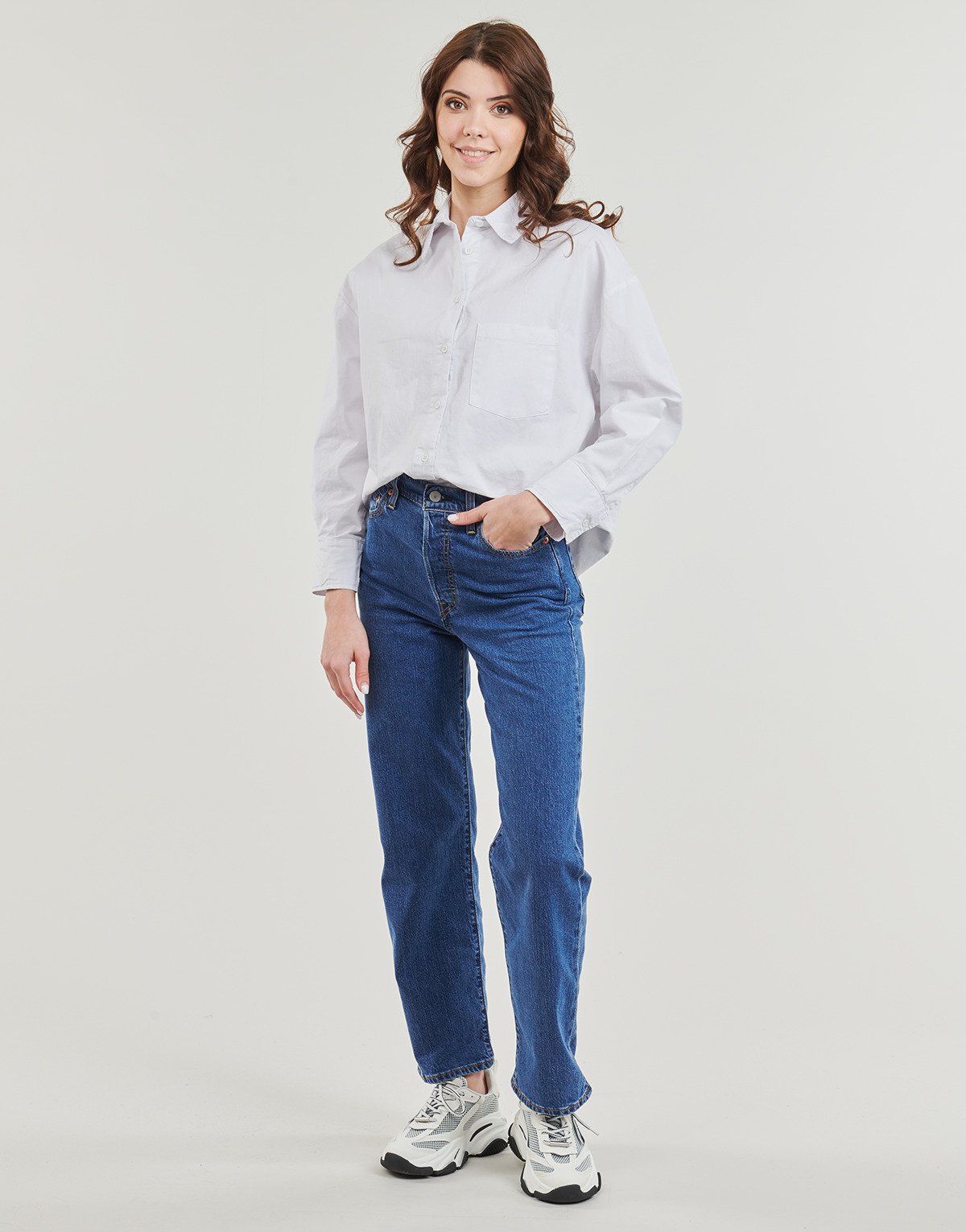 Vêtements Femme Jeans droit Levi's RIBCAGE STRAIGHT ANKLE Lightweight 